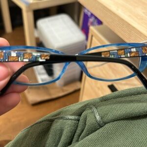 Judith Leiber Readers